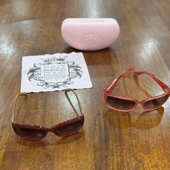 Y2K Juicy Couture Sunglass Set Lot, 2 pairs of sunglasses, 1 dust cloth, 1 case - Picture 1 of 8